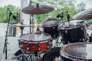 Hoe maak je drums geluiddicht voor rustigere muzieksessies?