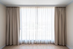 Zijn geluidsdempende gordijnen effectief voor geluidsisolatie?